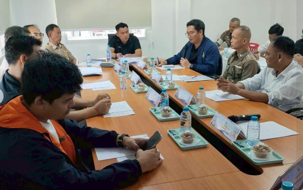  ร่วมประชุมหาแนวทางแก้ไขปัญหาการจราจรช่วงเวลาเร่งด่วน 
