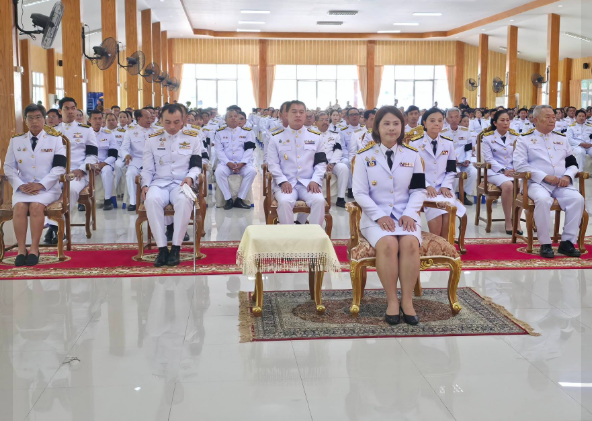 ร่วมพิธีถวายน้ำสรงพระศพ เบื้องหน้าพระฉายาลักษณ์ สมเด็จพระเจ้าลูกเธอ เจ้าฟ้าพัชรกิติยาภา นเรนทิราเทพยวดี กรมหลวงราชสาริณีสิริพัชร มหาวัชรราชธิดา เพื่อแสดงความอาลัยและสำนึกในพระมหากรุณาธิคุณอย่างหาที่สุดมิได้