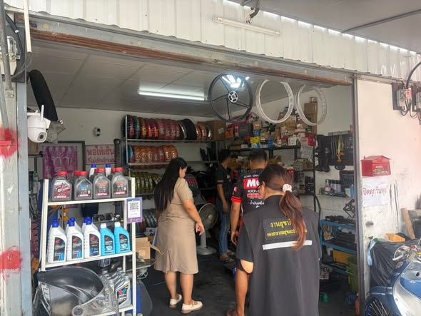  กองสาธารณสุขและสิ่งแวดล้อม  ลงพื้นที่ตรวจสุขาภิบาลสถานประกอบการที่ขอรับ/ขอต่อใบอนุญาตประกอบกิจการประเภทต่างๆ