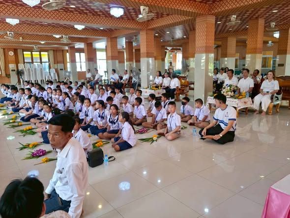   ร่วมกิจกรรมเนื่องในวันวิสาขบูชา ประจำปี 2569 เพื่อเป็นการส่งเสริมให้ข้าราชการ พนักงาน ผู้นำท้องถิ่น ได้มีส่วนร่วมในการสืบสานวัฒนธรรม และประเพณีอันดีงามไว้ให้คงอยู่สืบไป