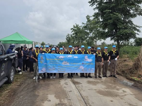 วมกิจกรรมจิตอาสาปรับปรุงภูมิทัศน์ พัฒนาแหล่งน้ำ เก็บขยะรอบตลิ่ง และทำความสะอาดถนน 