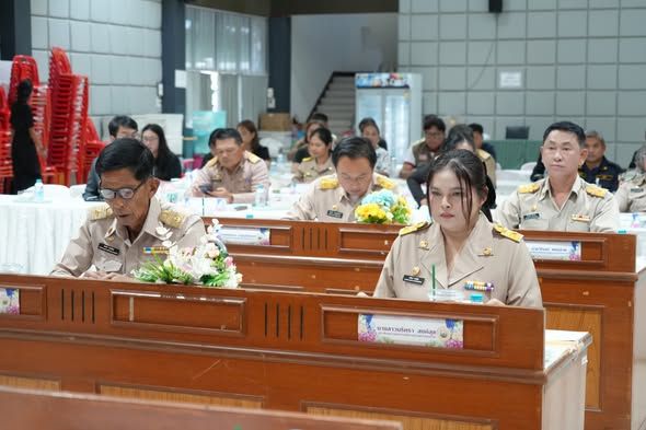 วันที่ 15 พฤษภาคม 2569 องค์การบริหารส่วนตำบลบ่อวิน จัดประชุมสภาองค์การบริหารส่วนตำบลบ่อวิน สมัยสามัญ สมัยที่ 2 ประจำปี พ.ศ. 2569