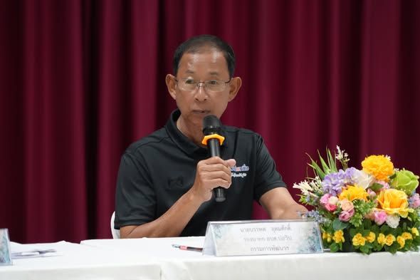  ร่วมด้วยคณะผู้บริหาร สมาชิกสภา หัวหน้าส่วนราชการ ผู้ใหญ่บ้าน  ผู้นำชุมชน ในฐานะคณะกรรมการพัฒนาองค์การบริหารส่วนตำบลบ่อวิน เข้าร่วมประชุมคณะกรรมการพัฒนาองค์การบริหารส่วนตำบลบ่อวิน