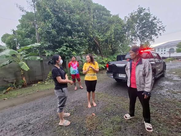  ลงพื้นที่ให้ความช่วยเหลือประชาชนที่ได้รับความเดือดร้อนจากเหตุฝนตกหนักต่อเนื่องหลายชั่วโมง ซึ่งได้รับความเสียหายหลายพื้นที่