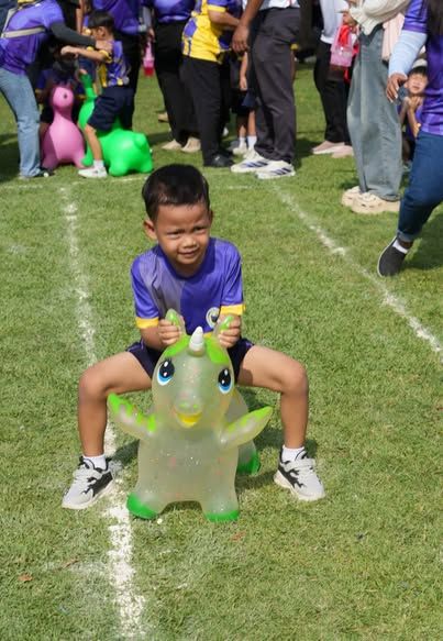 โครงการแข่งขันกีฬาสีหนูน้อยปฐมวัย ศูนย์พัฒนาเด็กเล็กบ้านเขาหิน