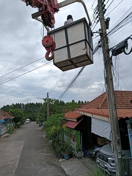  ดำเนินการซ่อมไฟส่องสว่าง ภายในเขตพื้นที่องค์การบริหารส่วนตำบลบ่อวิน